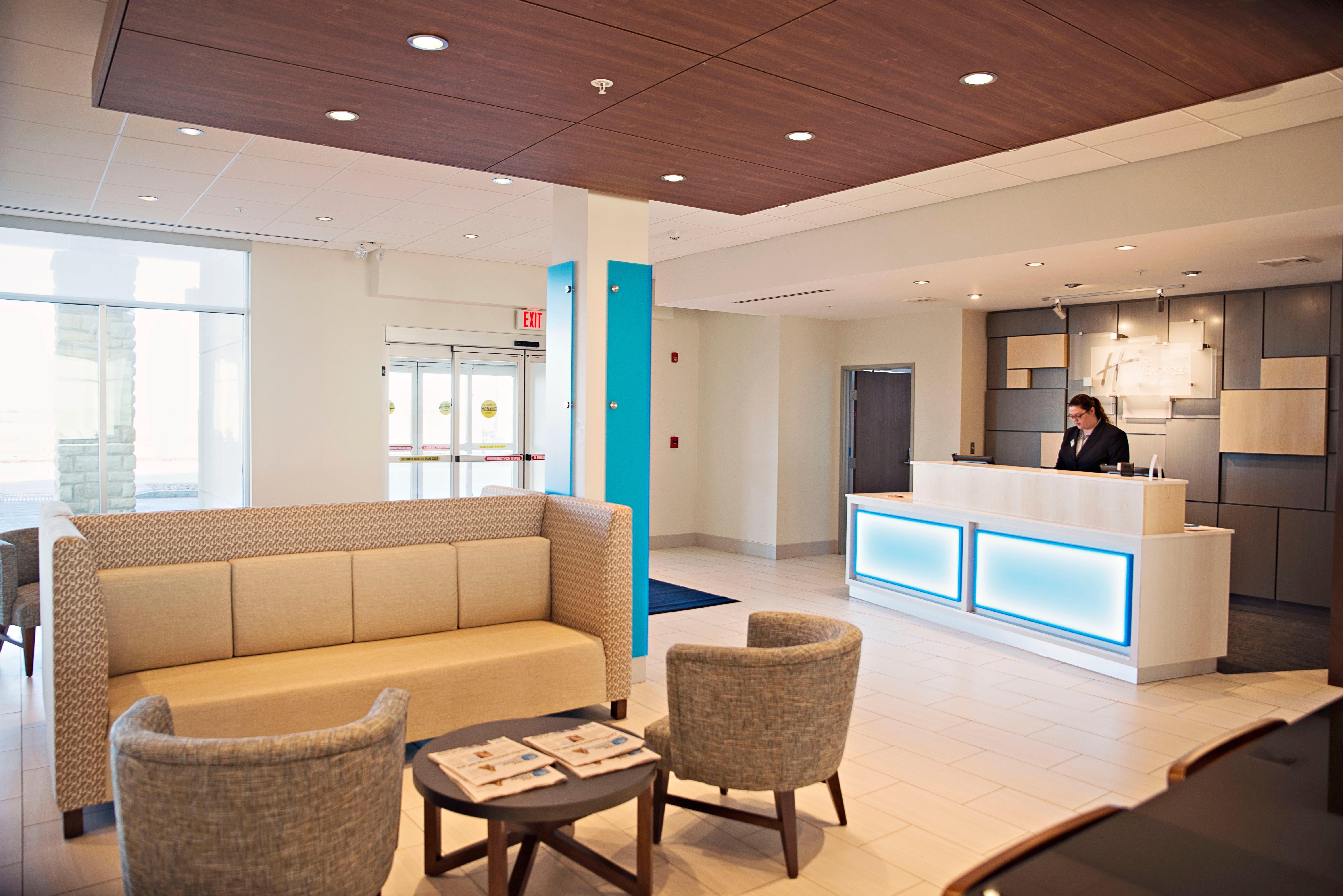 Holiday Inn Express & Suites - Sterling By Ihg Luaran gambar